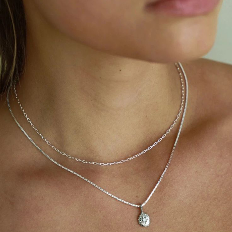 Necklaces & Pendants