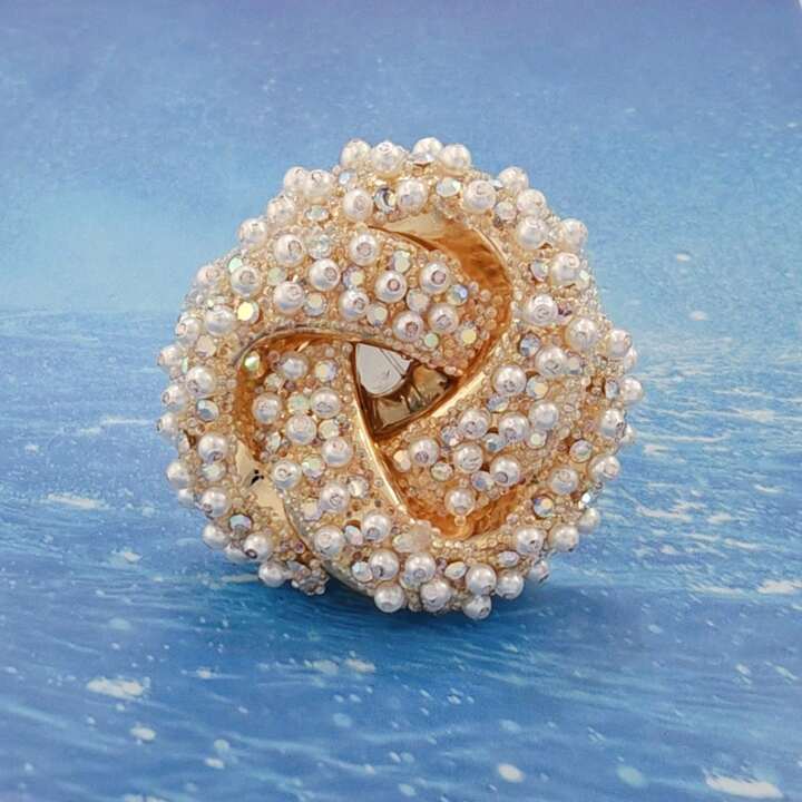 3D Metallic Flower Ring