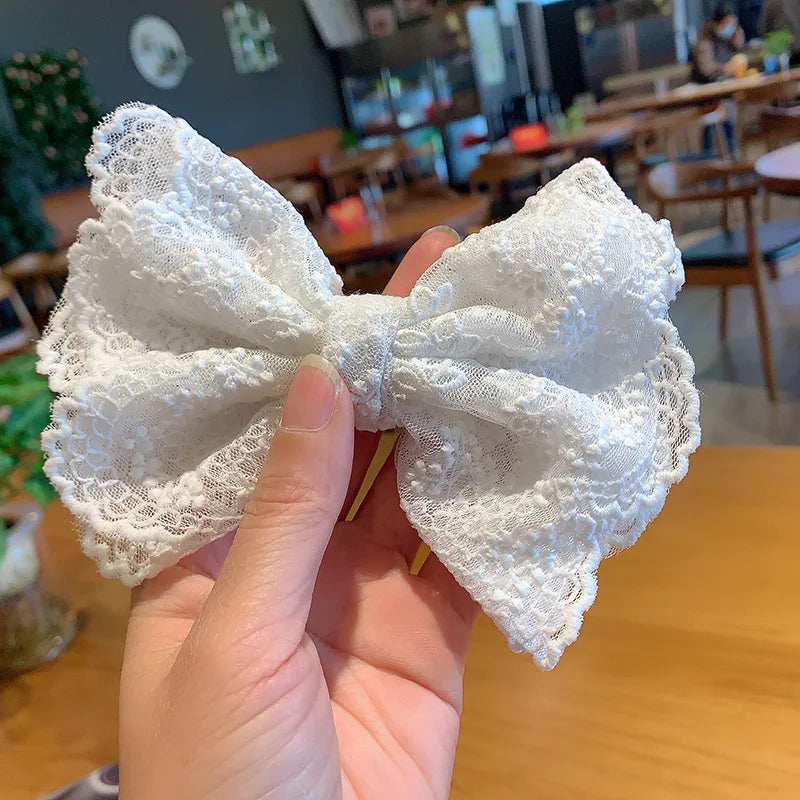 Elegant Lace Hair Clip