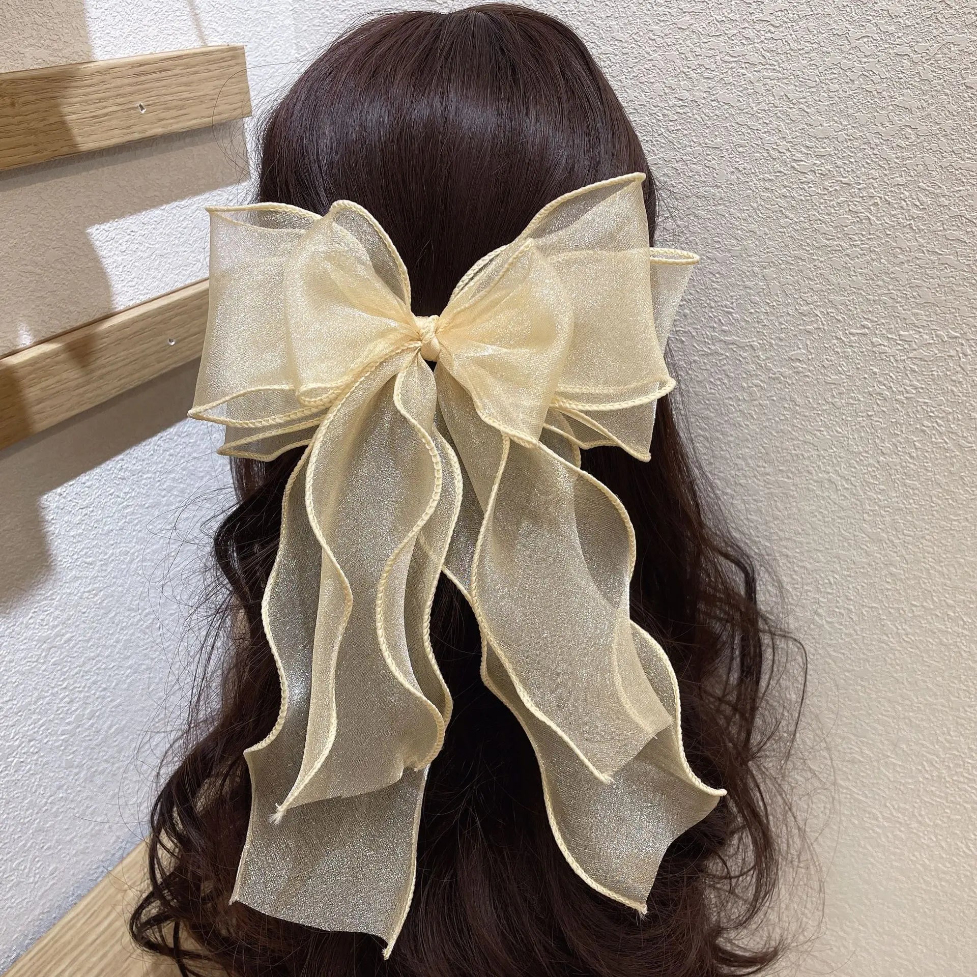 Elegant Lace Hair Clip