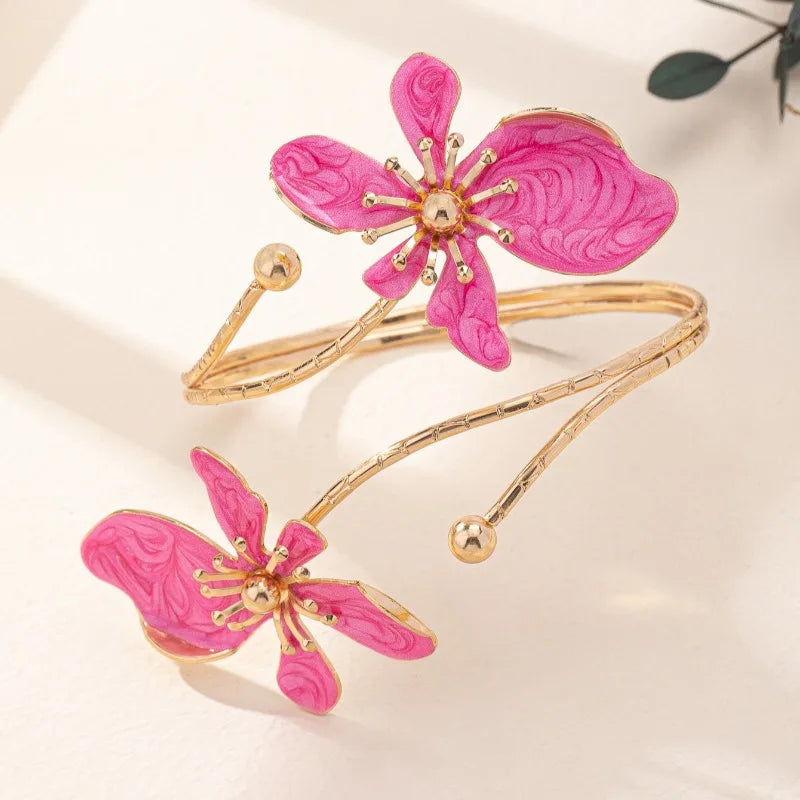 Elegant & Simple Flower-Shaped Cuff Bracelet