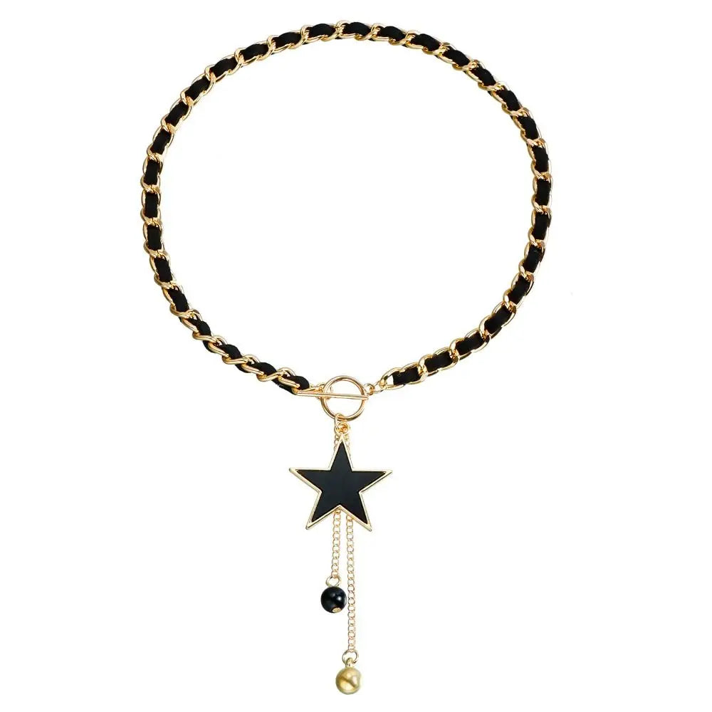 Trendy Black Heart-Shaped Pendant Necklace