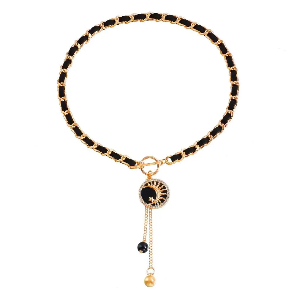 Trendy Black Heart-Shaped Pendant Necklace