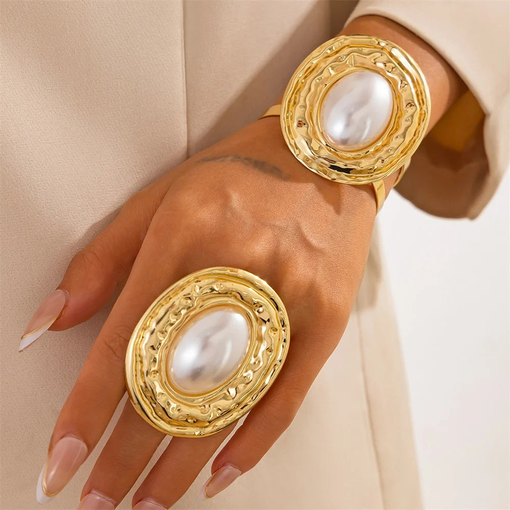 Trendy Pearl-Inspired Bracelet & Ring Set