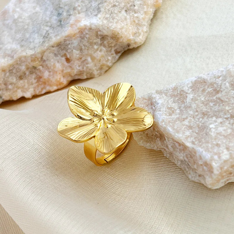 Trendy Floral Metal Ring