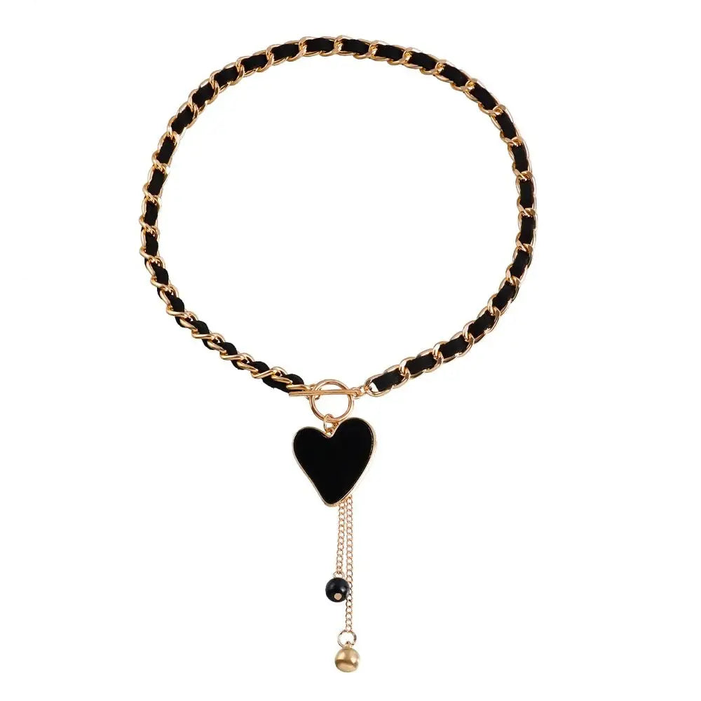 Trendy Black Heart-Shaped Pendant Necklace
