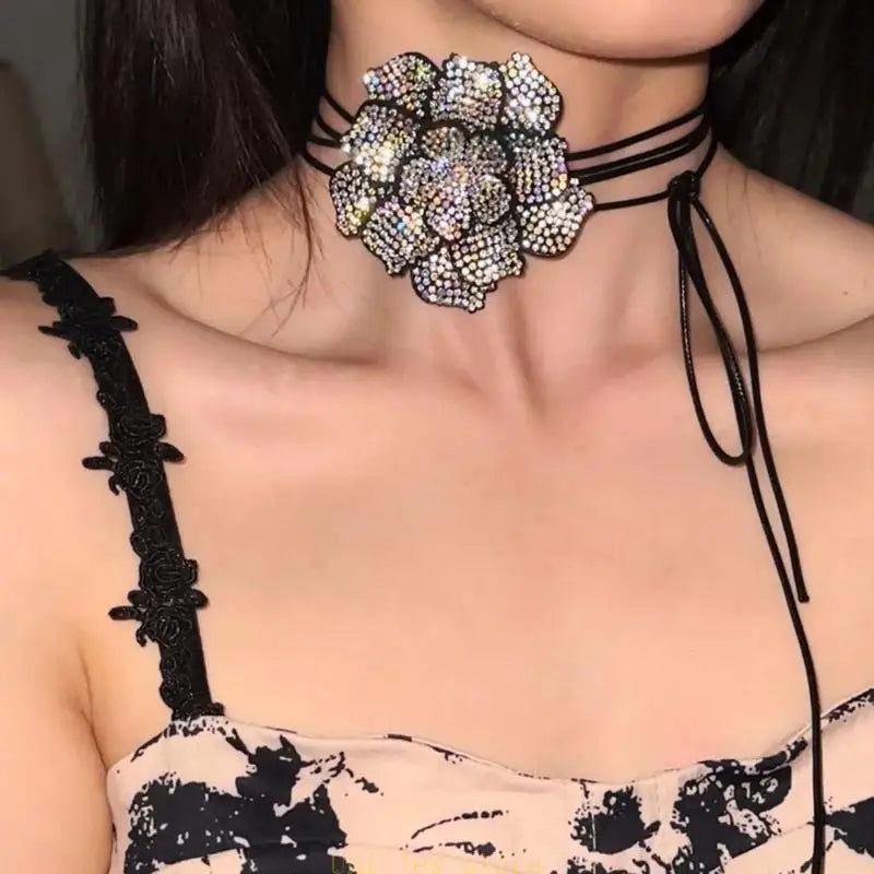 Adjustable Rope Flower Necklace