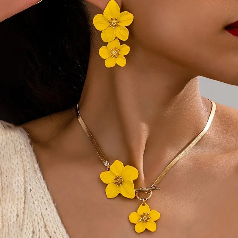 Flower Pendant Necklace with Matching Earrings