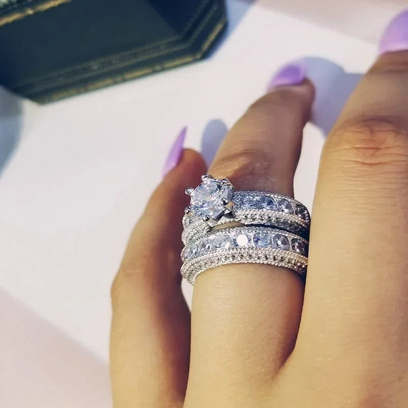 New Zirconia-Studded Wedding Rings Set