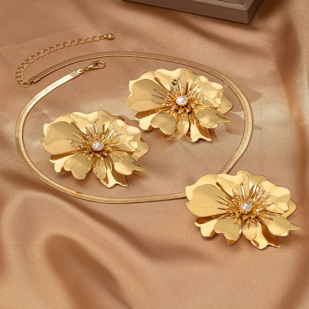 Jewelry Set – Snake Chain & Floral Design