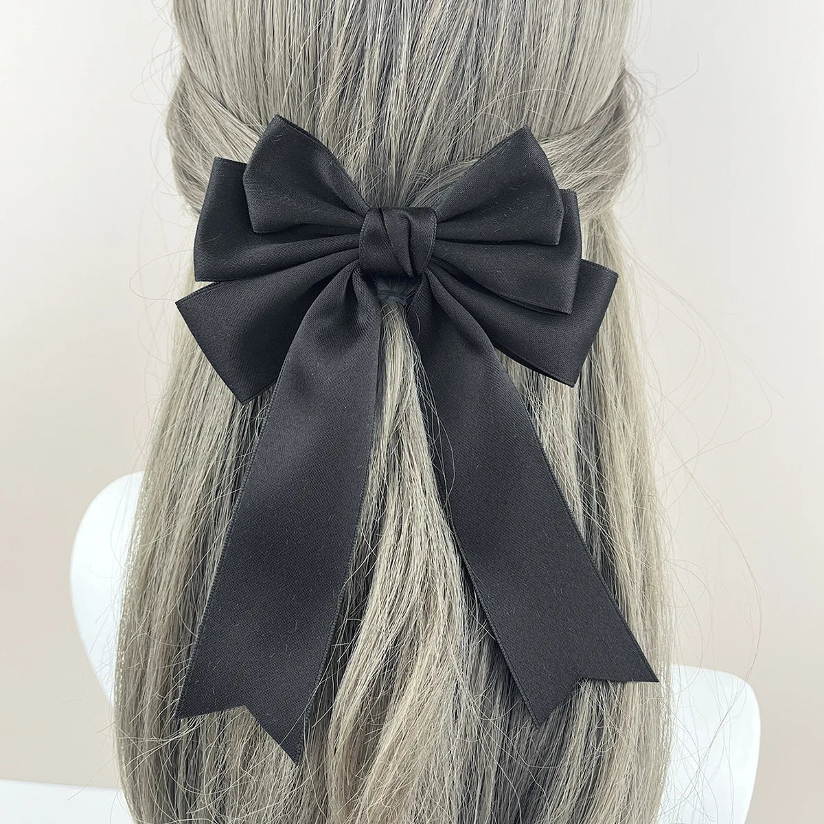 Elegant Lace Hair Clip