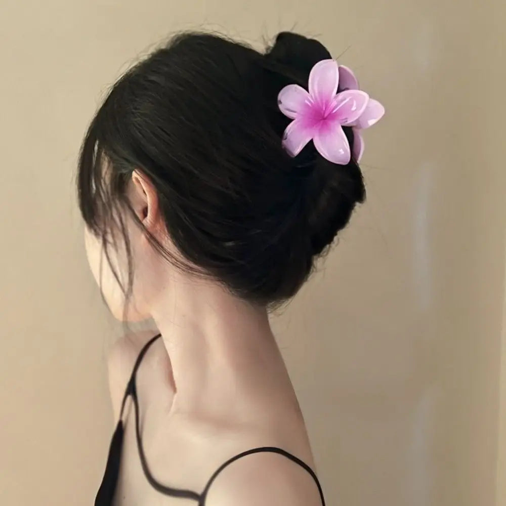 Shark-Shaped Hair Clip
