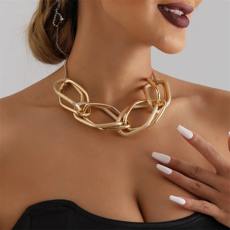 Georgina Short Necklace with Large Thick Chain