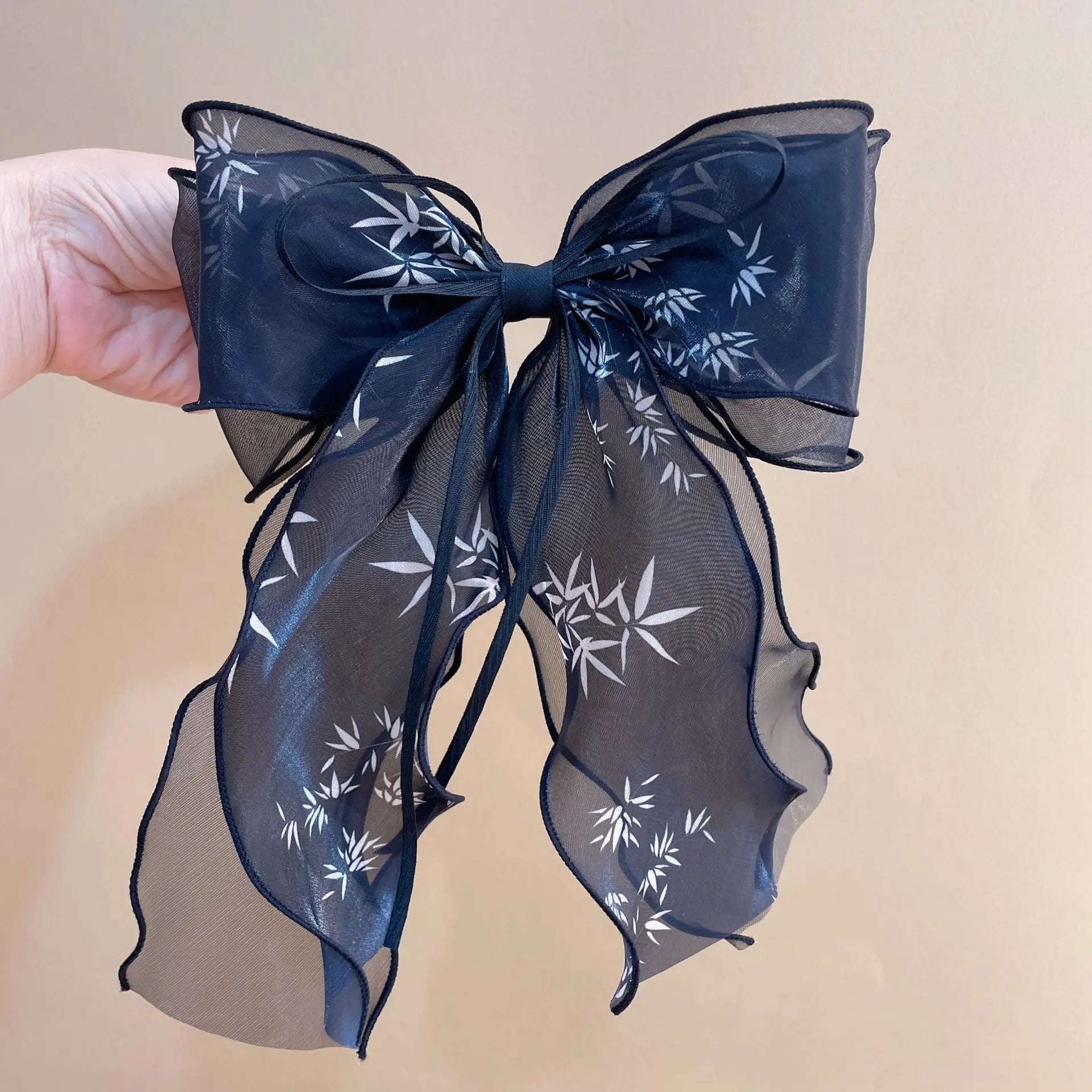 Elegant Lace Hair Clip