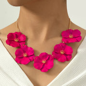 Vintage-Inspired Floral Choker Necklace