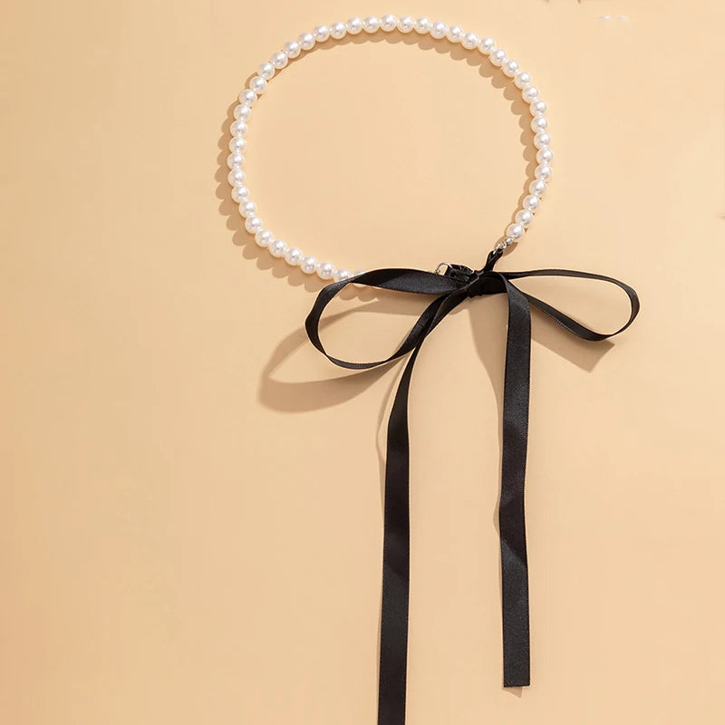 Elegant Ribbon Pearl Necklace