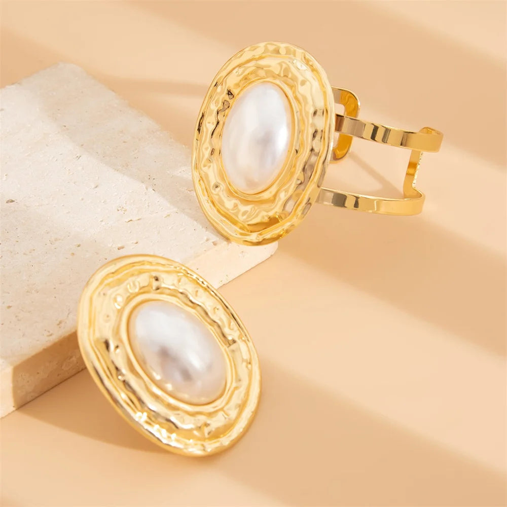 Trendy Pearl-Inspired Bracelet & Ring Set