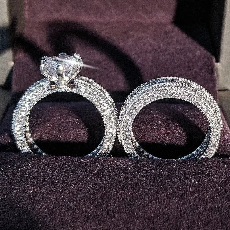 New Zirconia-Studded Wedding Rings Set