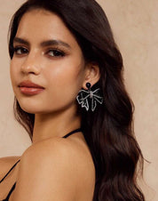 Bow Earrings – Elegant Ribbon-Inspired Design