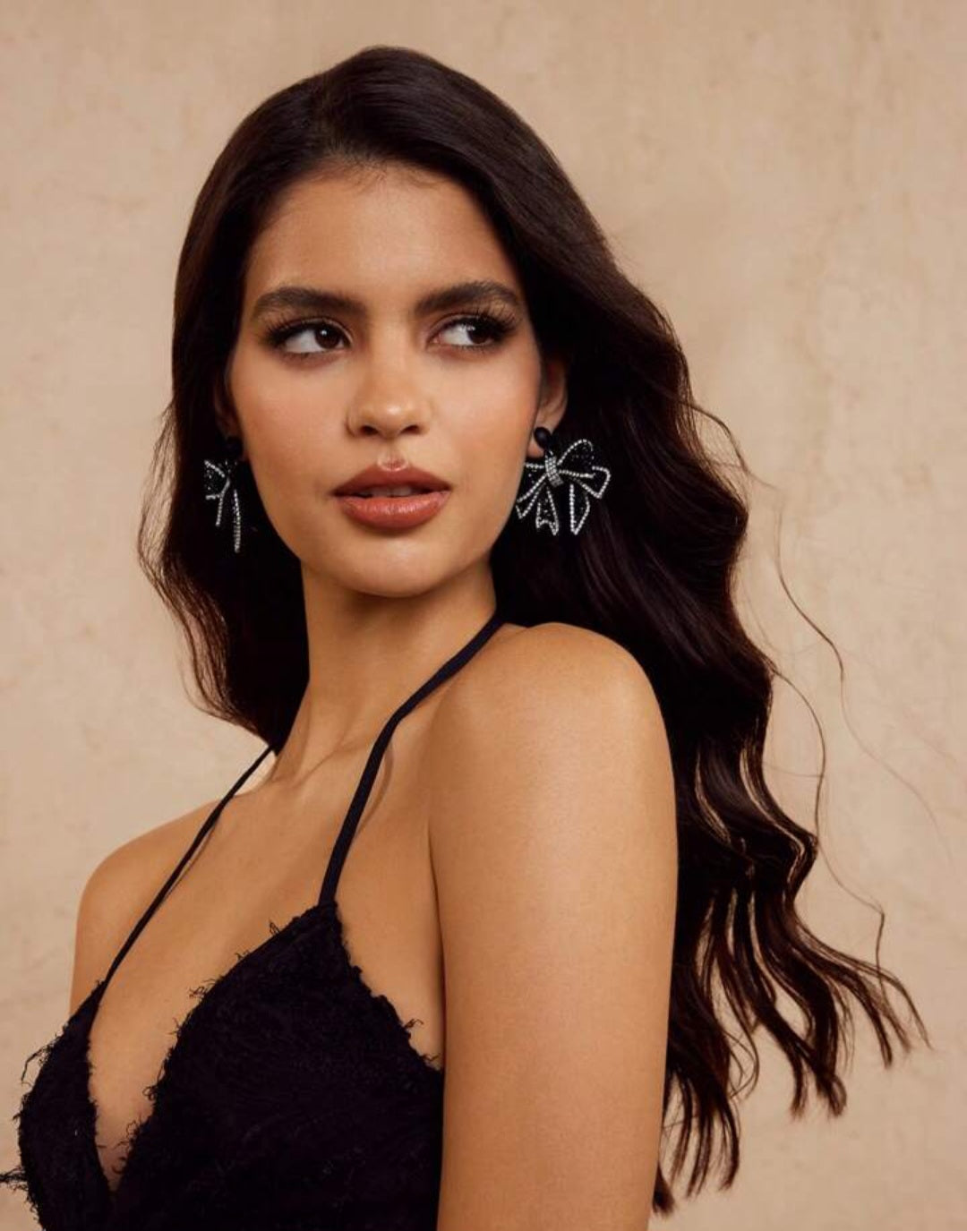 Bow Earrings – Elegant Ribbon-Inspired Design