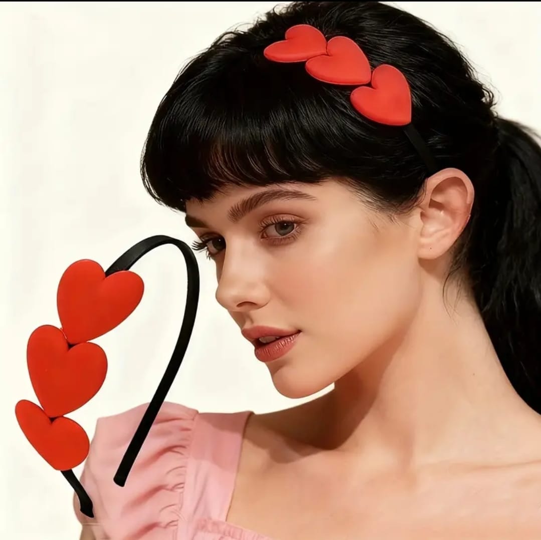 Pink Heart-Shaped Hair Claw for Women – Valentine’s Day Accessory