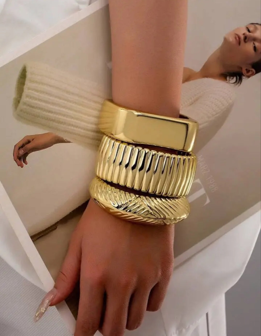 1 Set Golden Color Chunky Cuff Bangles Set For Women Water Proof Bangle Bracelets