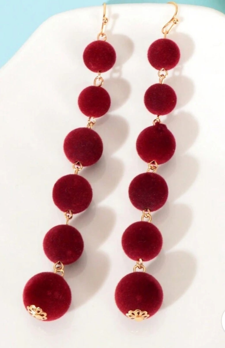 ZZ ZINFANDEL Red Choker Necklace Love Heart Velvet Choker Collar Necklace and earrings,Women`s Layered Heart Black Velvet Choker Pendant Chain for Women Teen Girls Christmas Gift