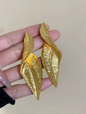 Gold leave earrings