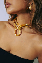 Wine-colored geometric curved long chain necklace for women, multi-layered, unique design, party jewelry gifts