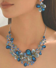 Jewelry set: 3-piece necklace, lake blue floral design, rhinestones, evening party accessories, bridal jewelry.