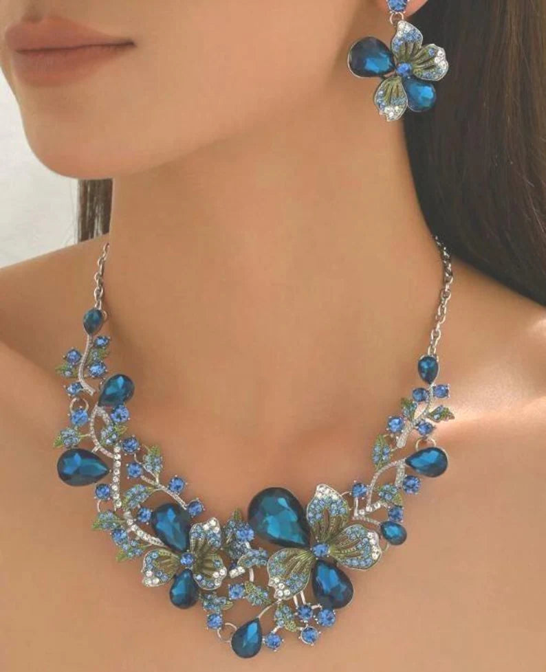 Jewelry set: 3-piece necklace, lake blue floral design, rhinestones, evening party accessories, bridal jewelry.