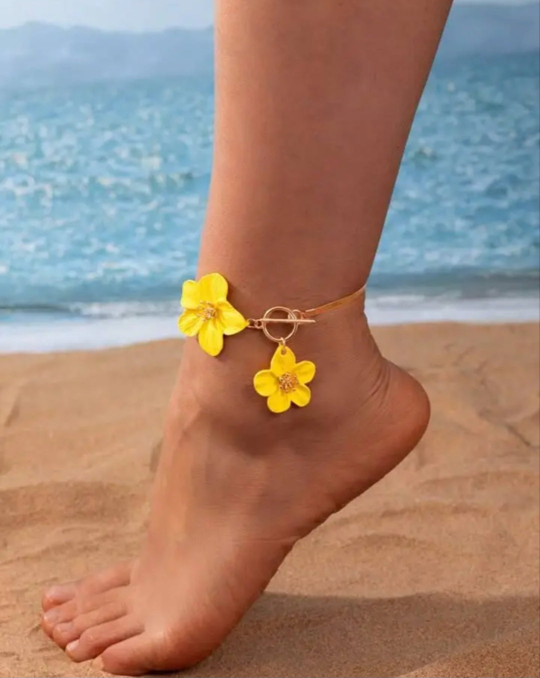 1pc Women’s Anklets Pendant With Simple Elegant Yellow Painted Floral Design