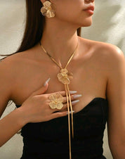 4pcs Elegant Ladies Jewelry Set: Necklace + Earrings + Ring. Fashionable Exaggerated Metallic Style, Creative Hollow Flower & Geometric Design, With Snake Chain, Y-Shape Tassel Long Necklace. Suitable For Daily Wear, Parties, Celebrations, Versatile Luxur