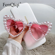 Trendy Heart-Shaped Sunglasses with Pearls – UV400 Protection for Women, Party & Beach"