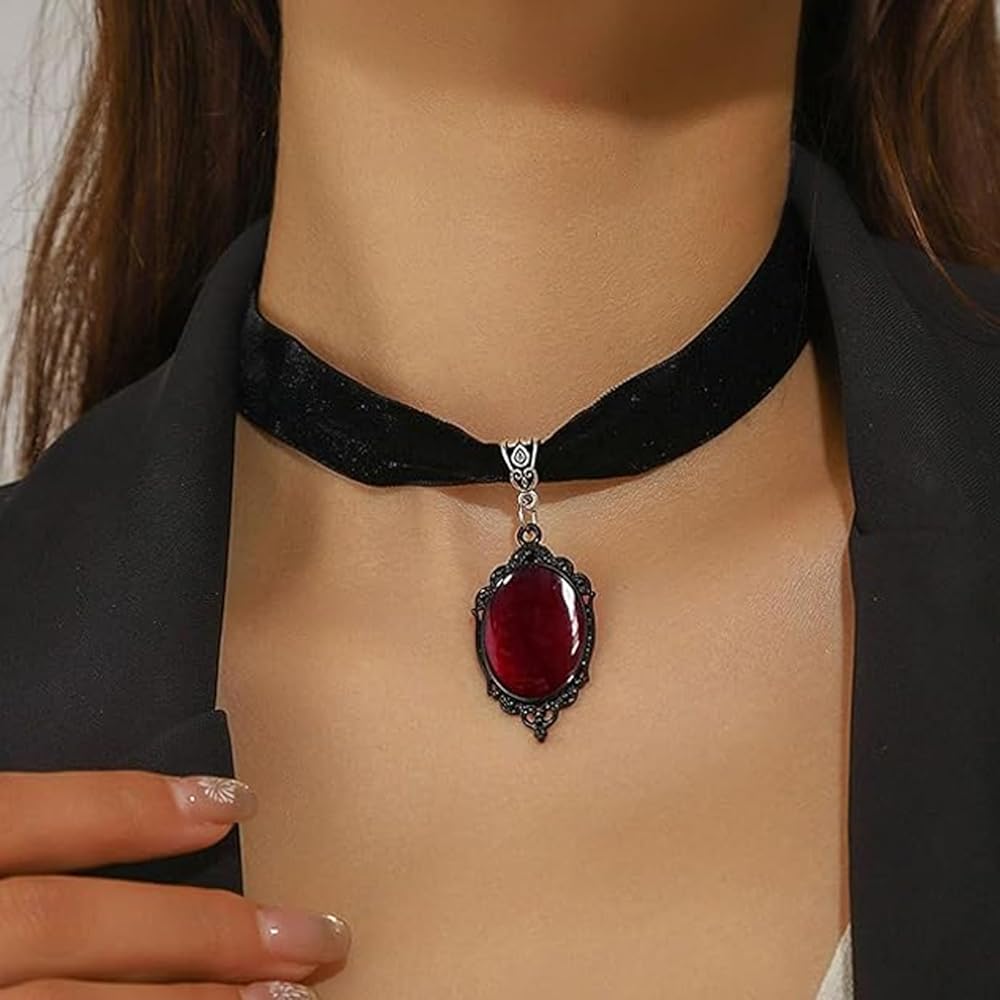 Gothic Blood Red Quartz Charm Necklace Oval Pendant Necklace For Women Halloween Vampire Embossed Witch Jewelry Vintage Chokers