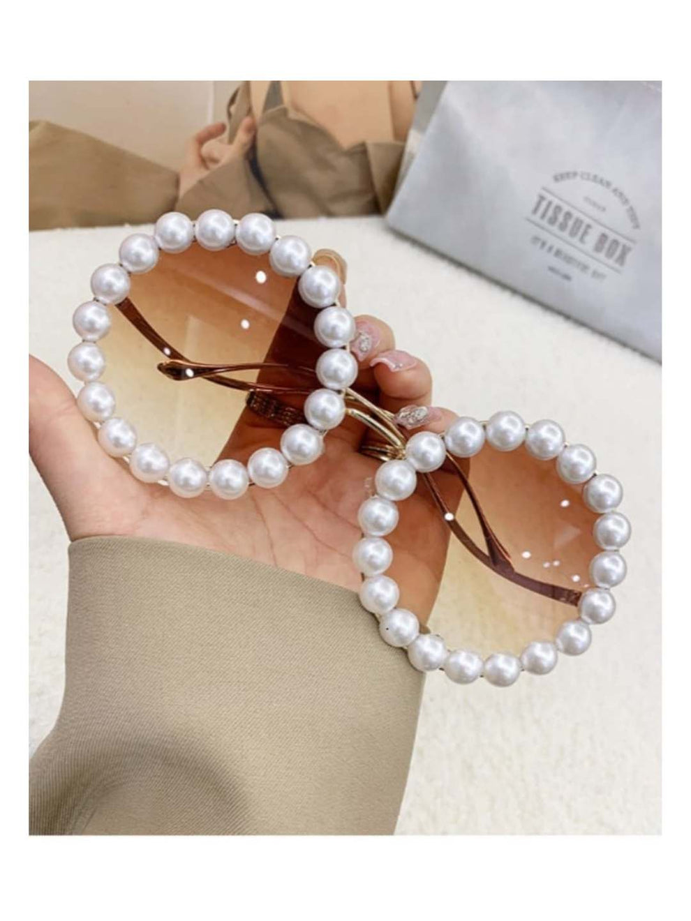 Exclusive Round Pearl Sunglasses
