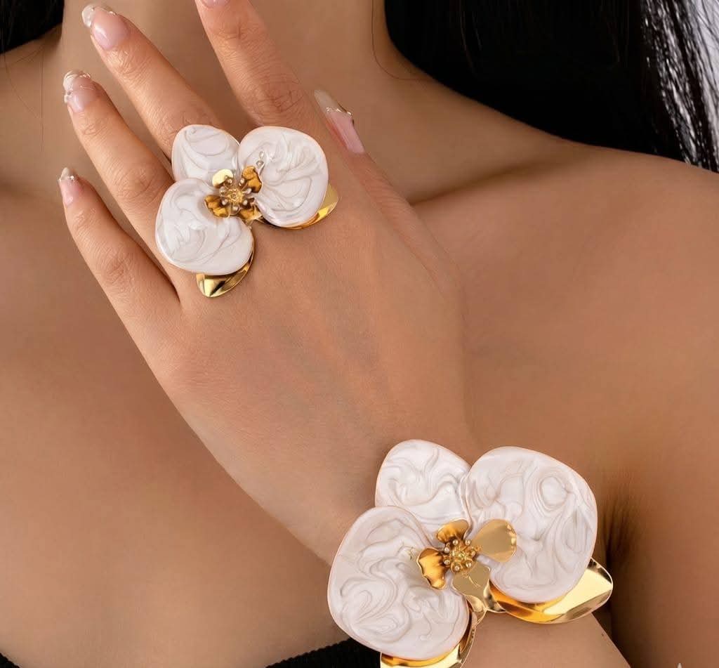 White Enamel Floral Jewelry Set with Gold Accents