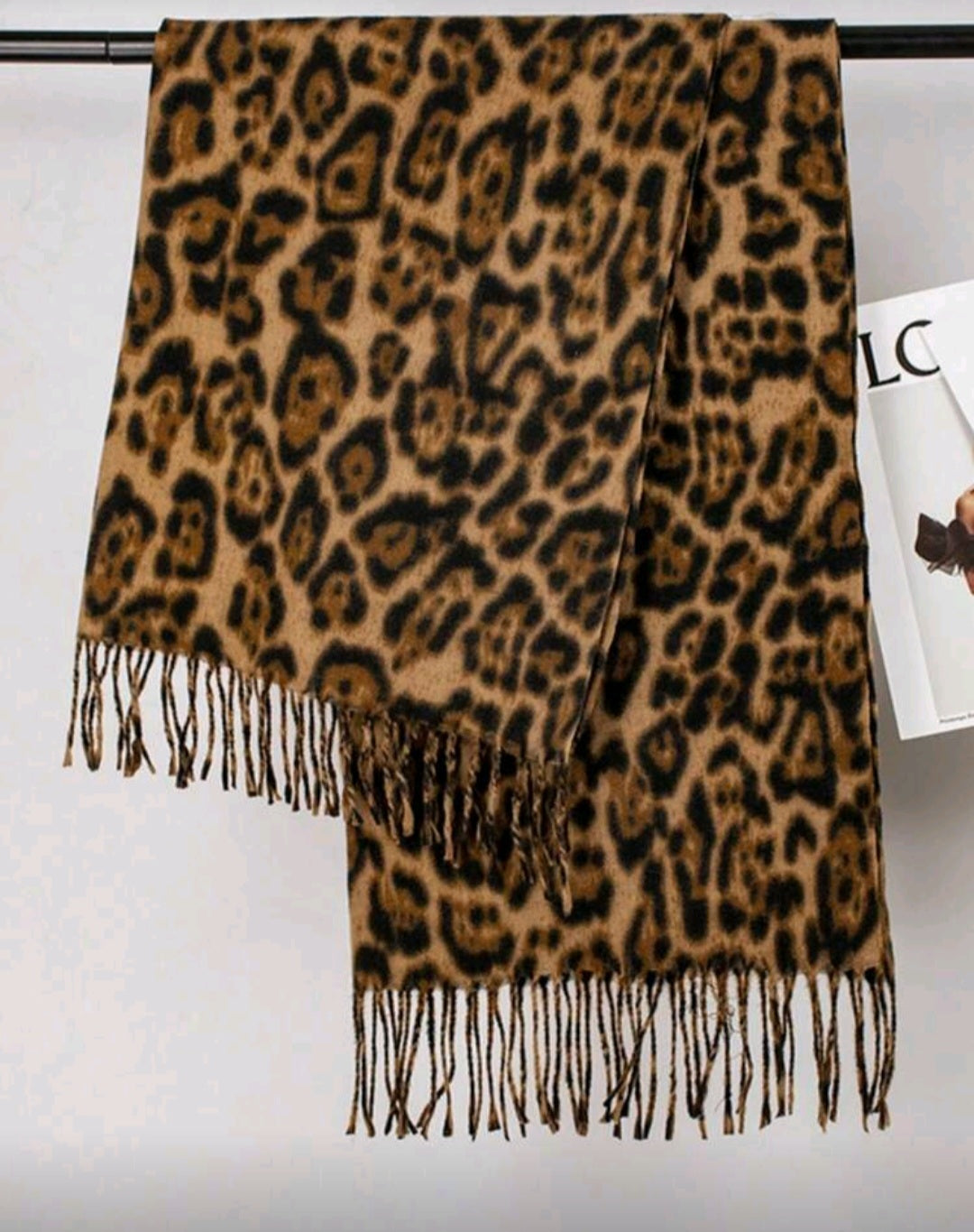 1pc Imitation Cashmere Thick Tassel Leopard Print Scarf, Fashionable Printed Warm Scarf, Windproof Autumn And Winter Shawl,Suitable For Daily Use In Autumn And Winter For Both Men And Women Women Winter Scarves For Dress