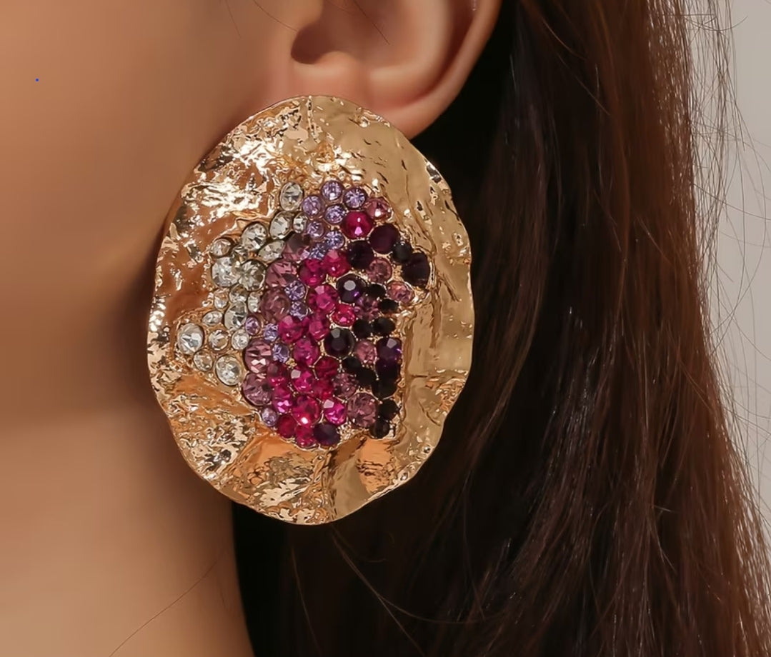 Gold earrings with rhinestones