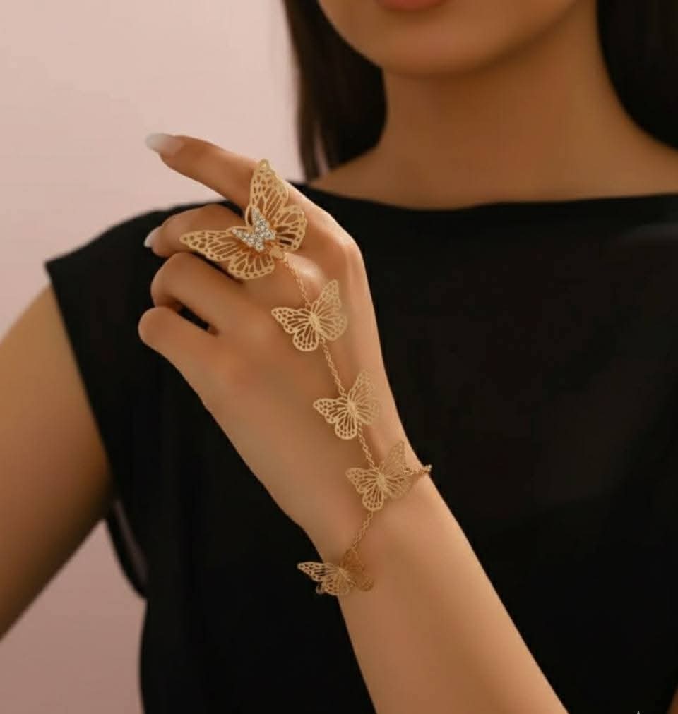 Elegant Butterfly Hand Chain Ring Bracelet – Gold Plated Statement Jewelry