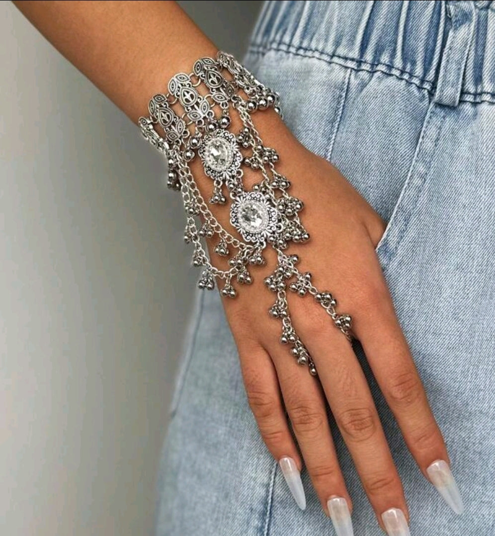 Bohemian  Rhinestone Beaded, Tassel, Metal Floral Pattern Stackable Finger Rings & Bracelet Set, Retro Fashion Accessories For Women