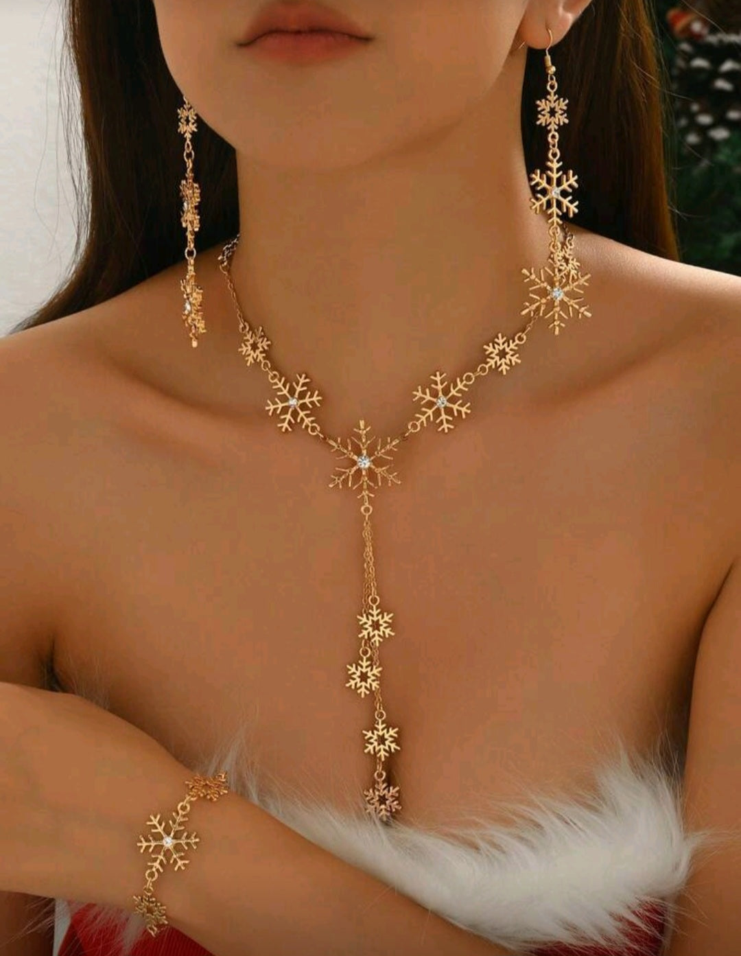 1 Set Fashion Metal Large & Small Snowflake Linked Chain Tassel Snowflake Pendant Necklace, Matching Snowflake Bracelet & Dangle Earrings Jewelry Set, Golden Snowflake Studded With Sparkling Rhinestones Jewelry Set, Suitable For Autumn/Winter, Everyday