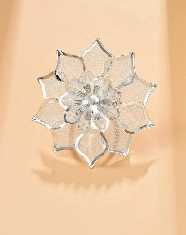 Elegant Flower Ring for Women – Stylish Floral Jewelry Accessory