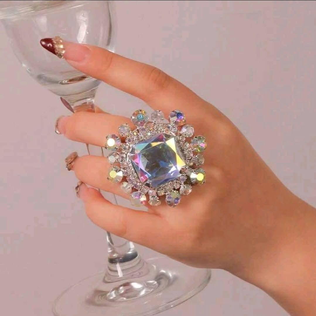 Luxury Oversized Crystal Statement Ring for Women – Sparkling Party & Evening Jewelry