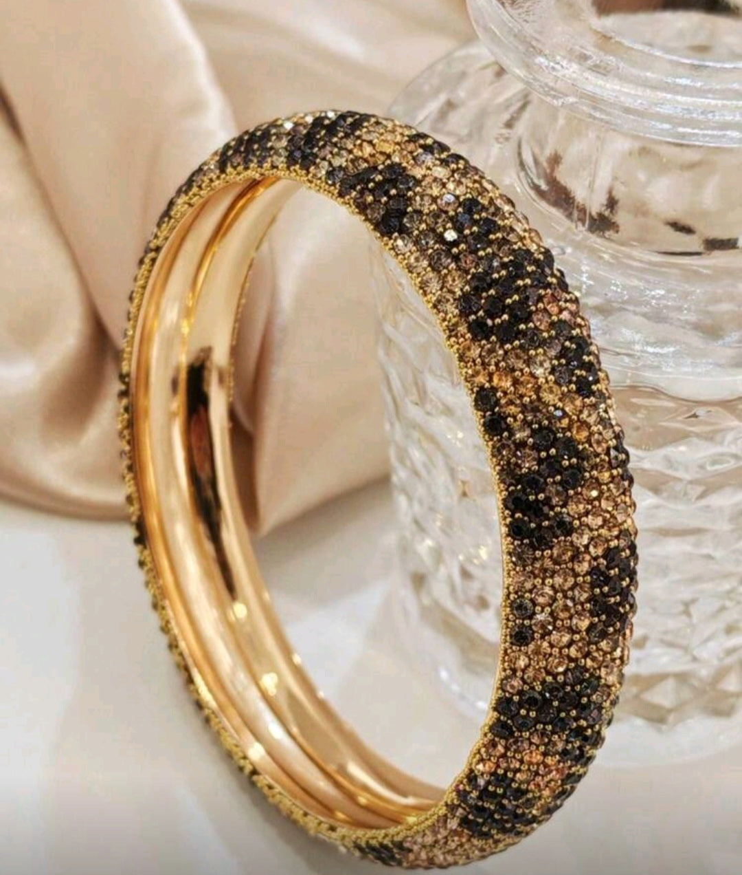 1pc Fashion Luxury Rhinestone Geometric Round Metal Bangle Bracelets, High-End Jewelry For Women Party