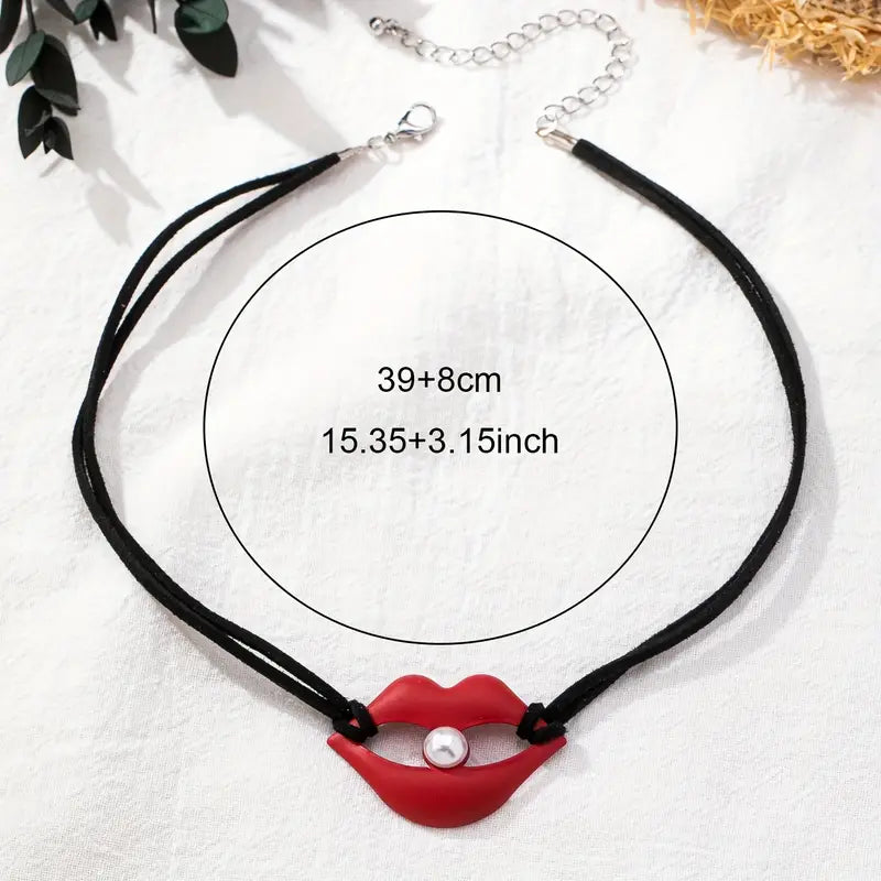 Lip Pendant Necklace – Elegant & Chic