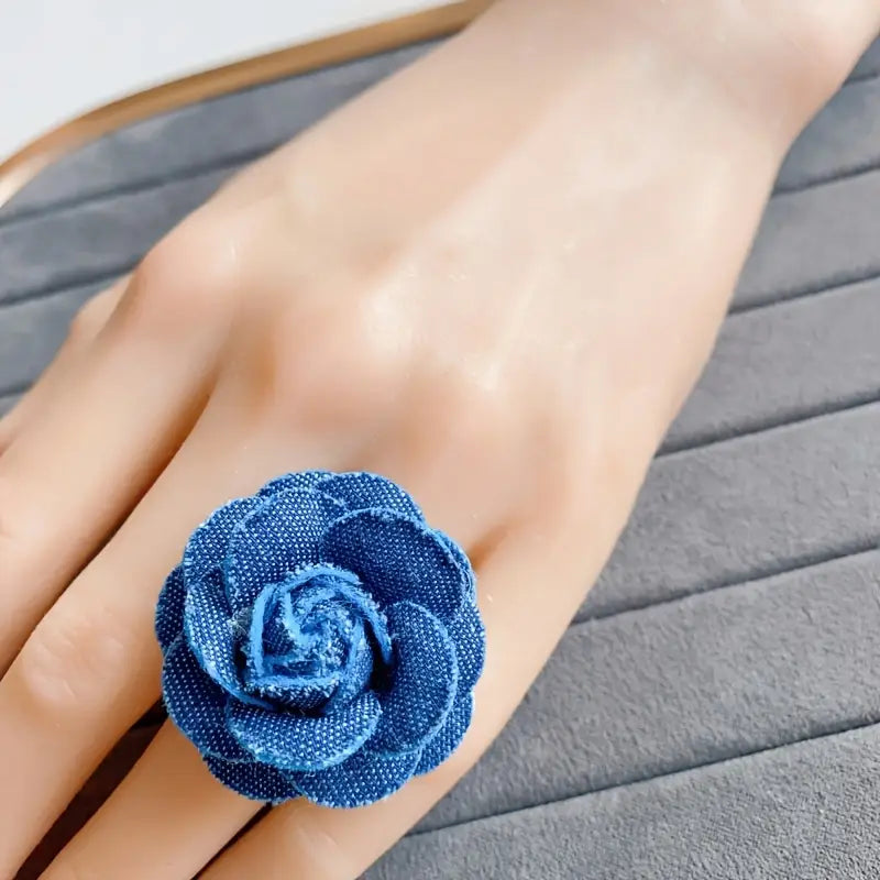 Handmade Blue Fabric Camellia Flower Brooches for Women, Lapel Pins, Corsage Jewelry, Badge Accessories.