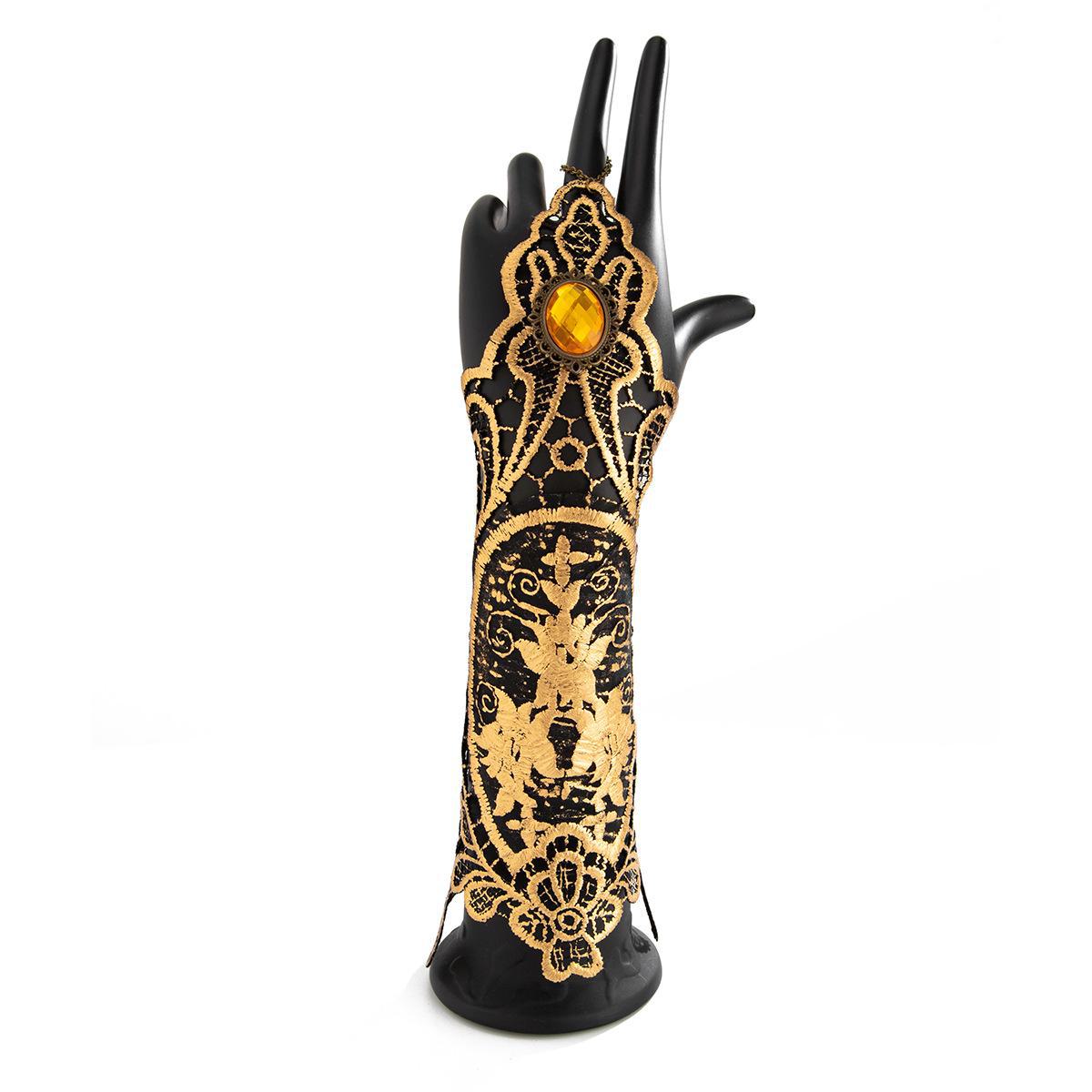 Retro Lace Necklace with Irregular Gemstone Inlays