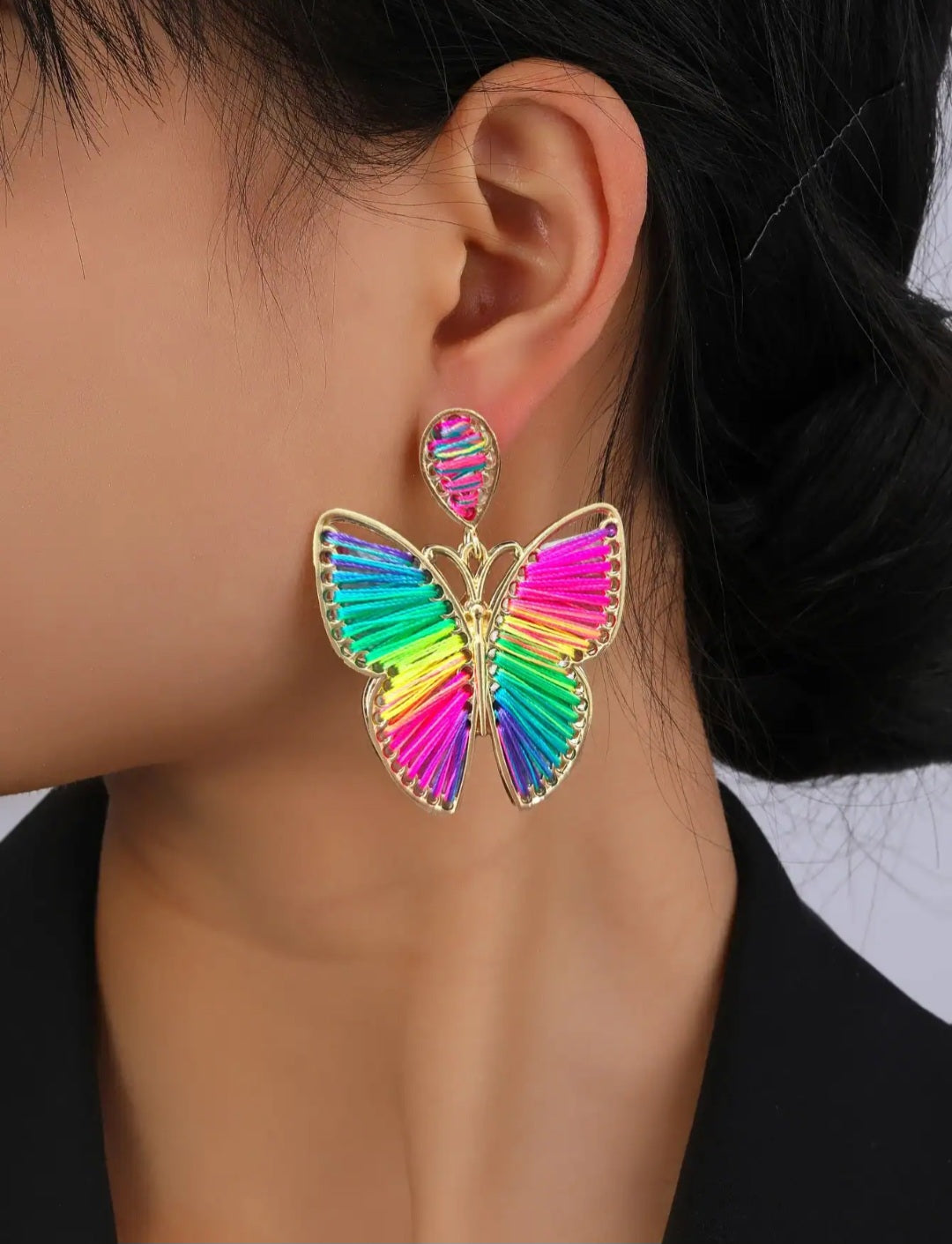 SHEIN Random Color Butterfly Drop Earrings