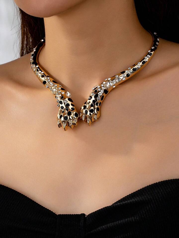 SE Jewellery Collection Selin Ersoy Women's Gold Leopard Claw Necklace – Stone-Detail and Stylish Design